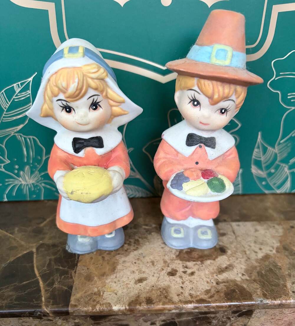 Vintage Thanksgiving Pilgrim Boy and Girl Ceramic Figurines
